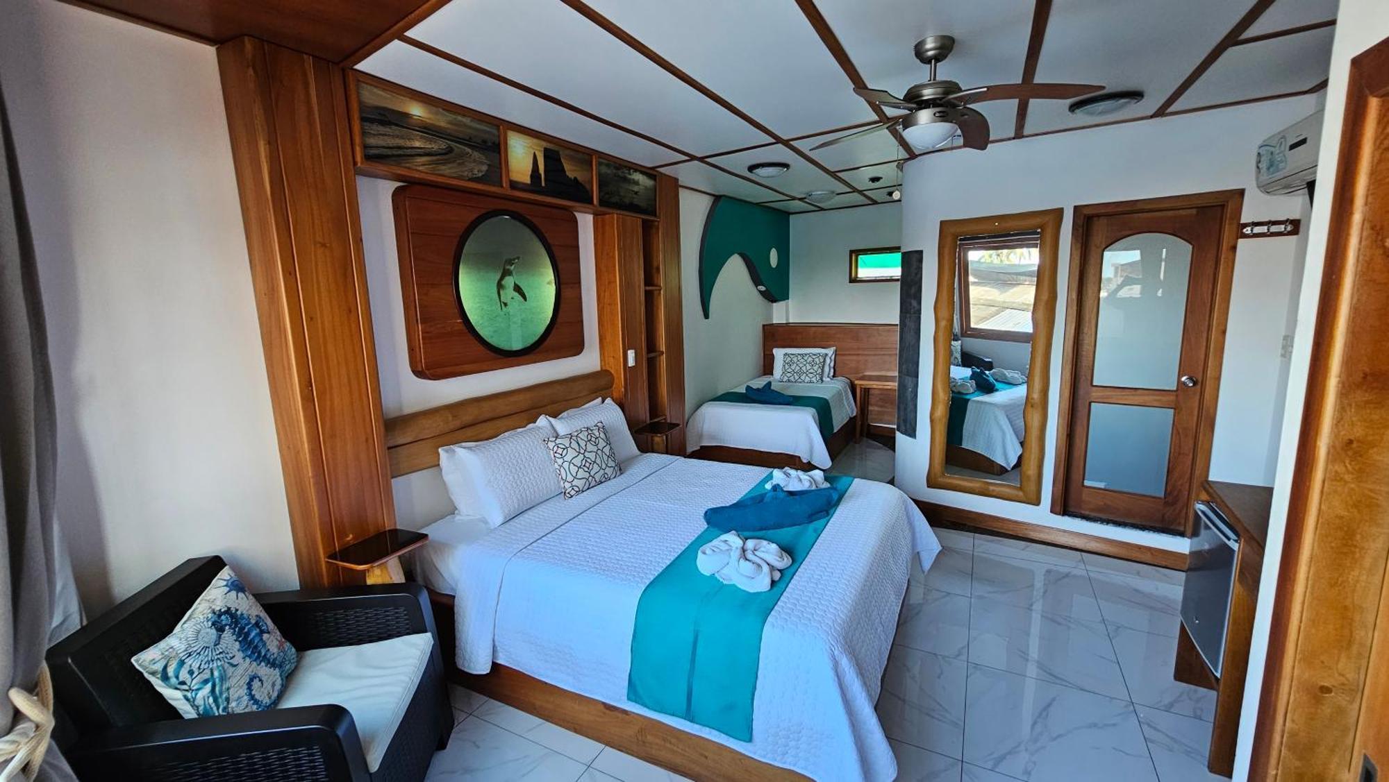 Casa Ocean Pier Bed and Breakfast Puerto Ayora  Exteriör bild